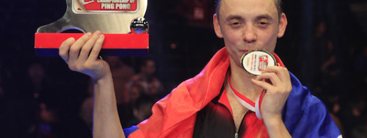 Супер Макс: Третий титул чемпиона по «наждачному» пинг-понгу (видео)
